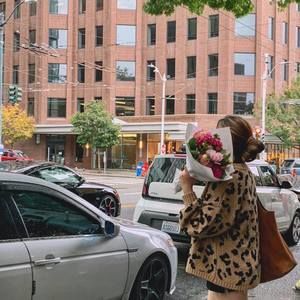 Meet your Posher, My